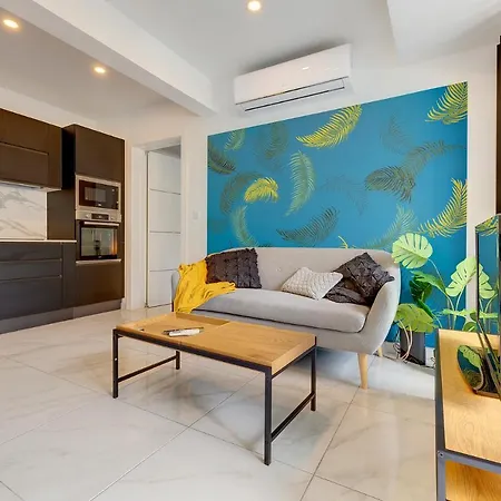 Modern 1br Location グジラ