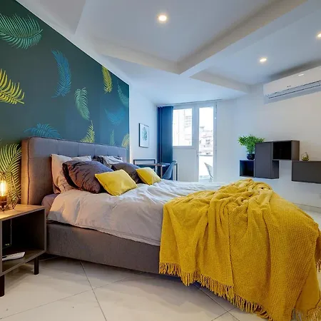 Modern 1br Location * グジラ